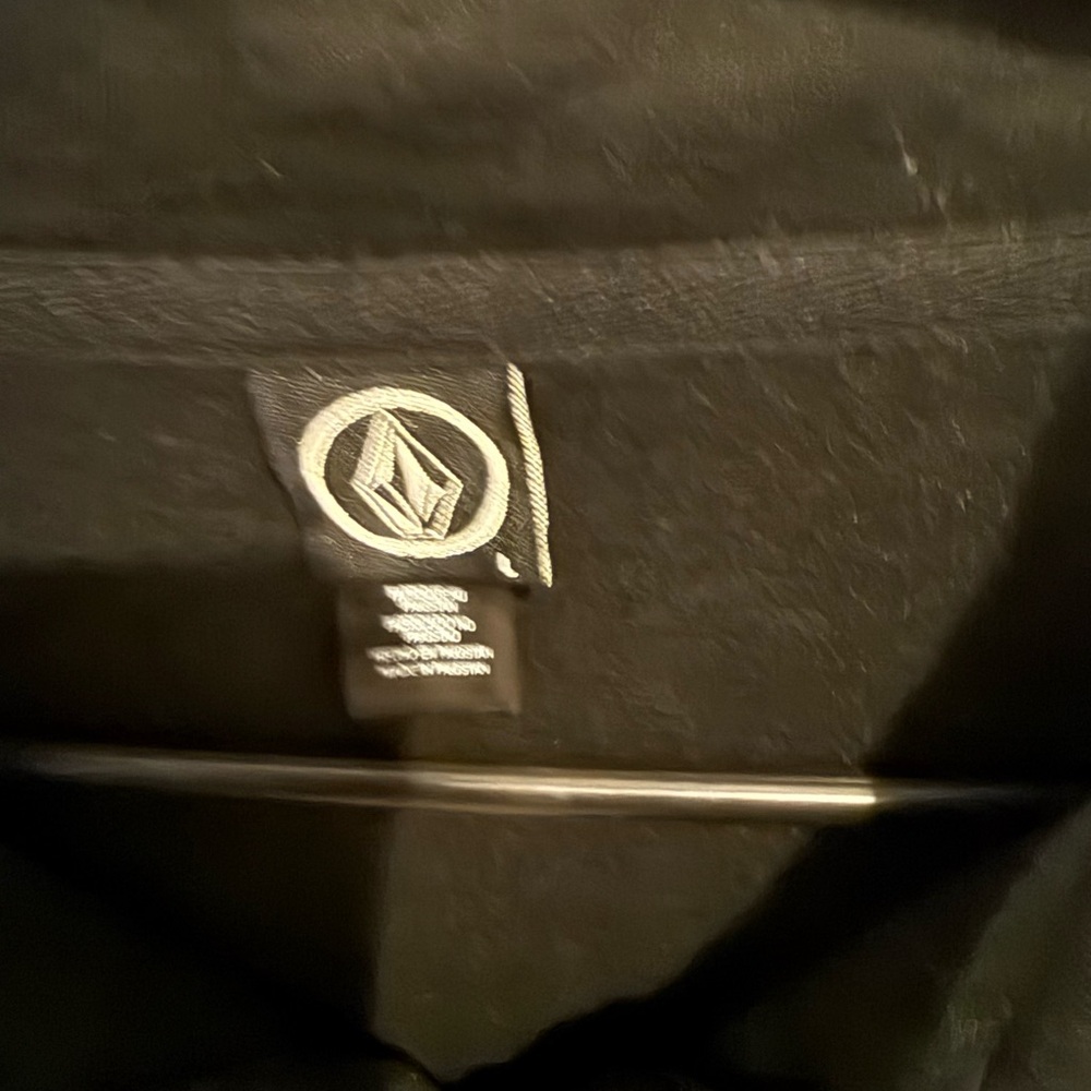 Volcom sweater - Picture 2 of 3